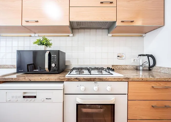 Apartment King Size Wifi Air Conditioning Tv50 10min Colosseo-trastevere Rome